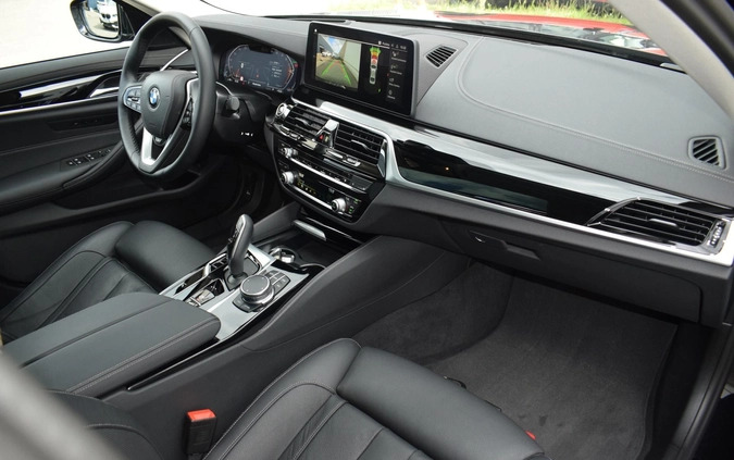 BMW Seria 5 cena 254900 przebieg: 32200, rok produkcji 2023 z Żerków małe 232